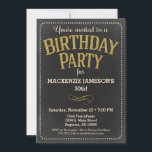 Convite Aniversário de Chalkboard Convocação Homem Adulto<br><div class="desc">Este convite de aniversário divertido apresenta um fundo do quadro de controle com borda de ponto e falso brilho dourado e texto creme. Um belo convite de aniversário unisex para aquele dia especial. Excelente para 20 21rua 30 35º 45º 45º 50º 55º 60º 70 65º 75º 80 85º 90 e...</div>