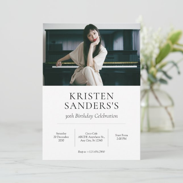 Convite Aniversário de foto minimalista moderno (Em pé/Frente)