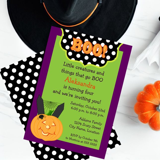 Convite Aniversário de Halloween das Crianças Divertido (Celebrate a Halloween birthday with this cute BOO and pumpkin invitation.)