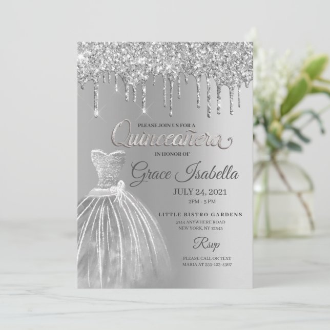 Convite Aniversário de Quinceanera Glitter de Prata (Em pé/Frente)