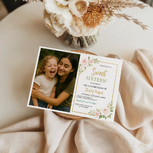 Convite Aniversário de Sweet Sixteen em Letra Dourada Flor