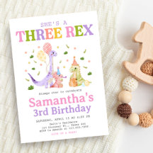 Aniversário de Três Dinossauros Rex