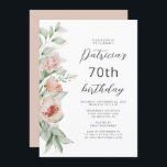 Convite Aniversário do 70 de Pêssego Floral de Aquarela<br><div class="desc">A borda esquerda deste convite de aniversário apresenta um buquê floral de cor d'água de pêssego e flores e verde. O texto personalizável combina fontes de script e sans serif em cinzas de carvão em um fundo branco. O verso apresenta uma cor sólida coordenadora. Você pode editar o texto para...</div>
