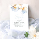 Convite Aniversário Minimalista das Flores Azuis Elegantes<br><div class="desc">O design, desse belo convite de aniversário, é gracioso com flores azuis suaves e delicadas, sua beleza sutil, sutilmente realçada com tons de ouro. Estas florescências etéreas são uma metáfora para a jornada florescente da celebrante, seus sotaques ouros representando as experiências inestimáveis e a sabedoria ganha ao longo dos anos....</div>