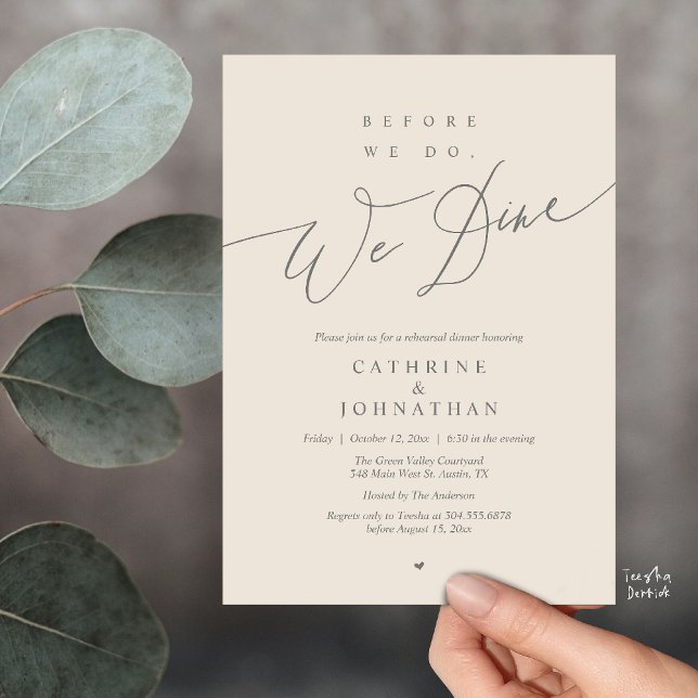 Convite Antes de fazermos isso, jantamos, Jantar de Ensaio (Before we do, we dine, Modern Elegant Romantic Rehearsal Dinner Invitation Card in Dark Grey Cream)
