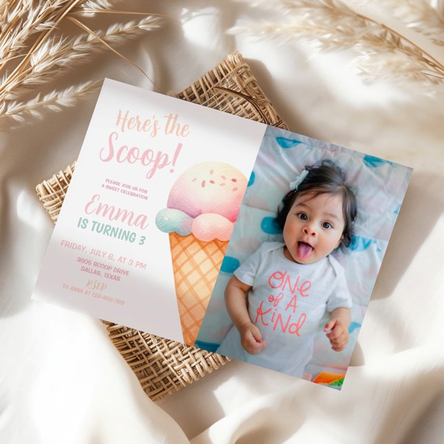 Convite Aqui está o Aniversário do Sorvete Rosa de Pastel  (Criador carregado)