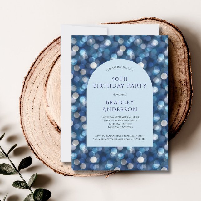 Convite Arca Azul De Fundo Para Ele 50º Aniversário (Blue Bokeh Abstract Circles Blurry Dreamy 50th Birthday invitation for him. Printed or Digital)