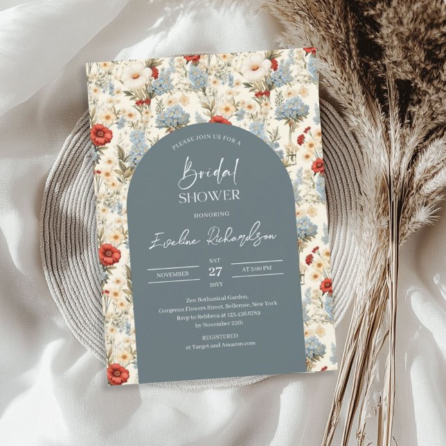 Convite Arca de Boho azul empoeirado e flores silvestres e (Boho arch dusty blue and burgundy wildflowers invitation)