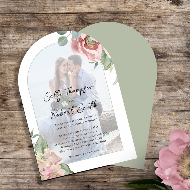Convite Arca Floral de Casamento de Foto Rosa Esbranquiçad (Elegant blush pink floral arch photo wedding invitation template. )