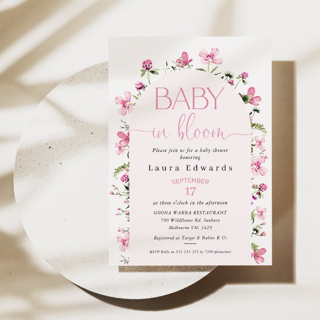 Convite Arca Rosa Chic Flores Selvagens Bebidas Em Sangue (Pink wildflowers baby in bloom baby shower invitation. Modern wildflowers baby shower invitation.)