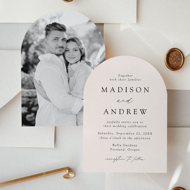 Convite Arco de Casamento com Foto Creme de Letra Moderna  (Criador carregado)