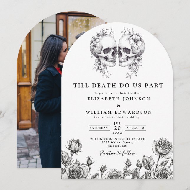 Convite Arco de casamento de caveiras góticas até a morte (Frente/Verso)