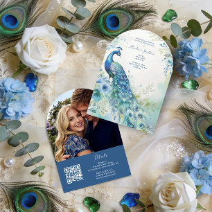 Convite Arco de Foto de Pavão Elegante para Casamento QR T
