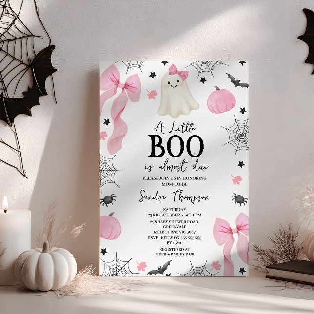 Convite Arco Rosa Moderno Pequeno Chá de fraldas Quase Dev (Little Boo is Almost Due Baby Shower Invitation Template Pink Bow Halloween Theme Baby Shower Invite)