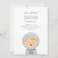 Astronauta do menino bebê. Festa de aniversário de