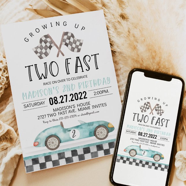 Convite Aumentando dois segundos aniversários rápidos (Blue race car “Growing Up Two Fast” 2nd birthday party invitation with checkered flag design, perfec)