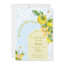 Azul e Amarelo Ela encontrou seu aperto principal