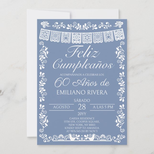Convite Azul Empoeirado Feliz Cumpleaños 60º Aniversário (Frente)