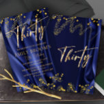 Convite Azul Real aniversário de 30 anos Dourado C<br><div class="desc">Incrível aniversário de 30 anos Invitation com faíscas e decoração Dourada,  This Party Invites é Printable modelo para Ele ou para ela e pode ser personalizada facilmente e até mesmo impressa fisicamente.</div>