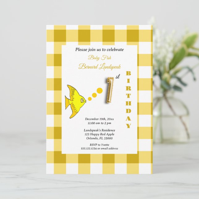 Convite Balão de Peixe em Gingham Amarelo com Folha Dourad (Em pé/Frente)