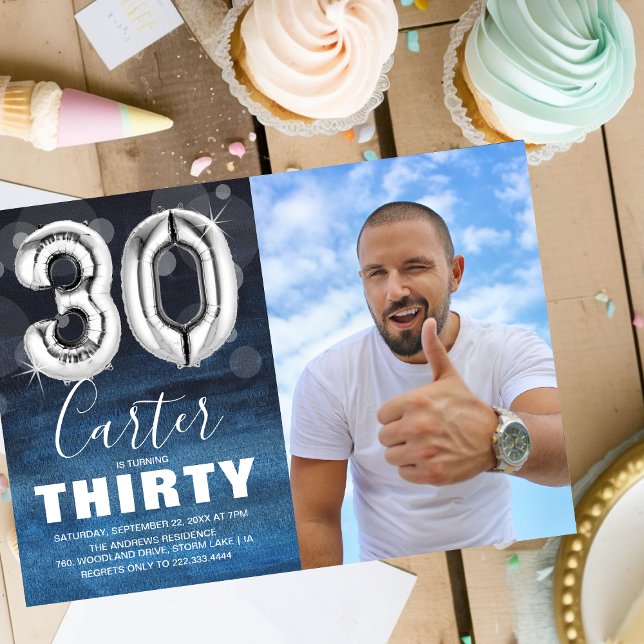 Convite Balão Silver de 30 de aniversário | Blue Photo Par (Criador carregado)