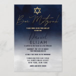 Convite Bar Azul Branco Azul de Marinho Dourado moderno Mi<br><div class="desc">Este convite do Bar Mitzvah, moderno e artístico, é a escolha perfeita para o seu filho para o seu dia especial. Ele apresenta um gradiente marinho azul e branco, pintado à mão. No topo do convite está uma falsa estrela de ouro impressa de David e tipografia personalizada. É um design...</div>