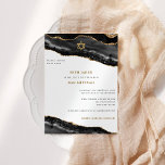 Convite Bar Mitzvah Black and Dourado Agate Border Modern<br><div class="desc">Este design moderno apresenta uma bela borda preta e dourada e seu texto personalizado na frente e atrás, se necessário. Use o formulário modelo para adicionar seu texto. Os menus de edição avançada podem ser acessados com a Ferramenta Design e permitirão que você altere as fontes, as cores e o...</div>