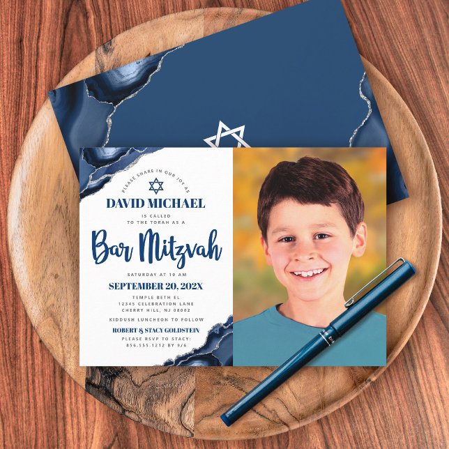 Convite Bar Mitzvah Foto Moderno Marinho Blue Agate Script (Criador carregado)