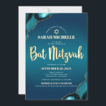 Convite Bat Mitzvah Turquesa Ombre Ágata Dourado Script Ch<br><div class="desc">Sinta-se orgulhosa, regozije e mostre esse marco da sua Bat Mitzvah favorita! Envie esse convite legal, único, moderno e personalizado para um evento inesquecível. Tipografia de escrita em falso ouro, tipografia branca sem serifa e uma Estrela de Davi em falso ouro sobreposta a um fundo degradê azul-turquesa profundo com acentos...</div>