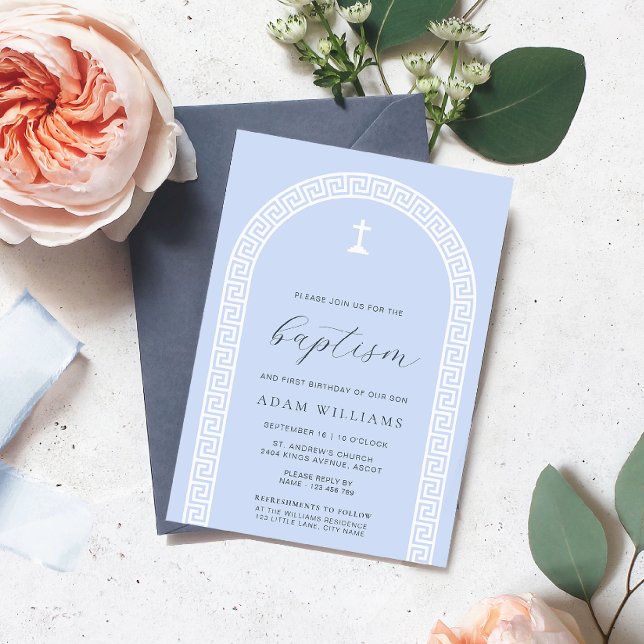 Convite Batismo azul de arco-chave grego (Baptism Invitation Greek Key Blue White )