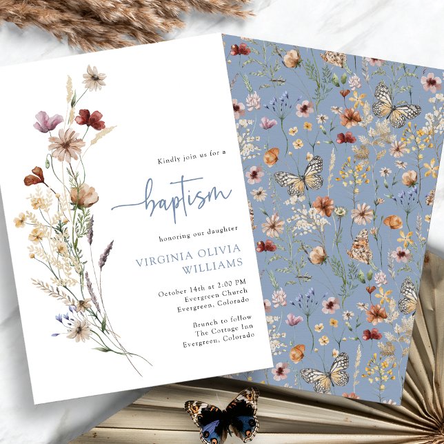 Convite Batismo azul Flores selvagens (Dusty Blue Baptism Wildflowers Invitation by Painted Paperie
)