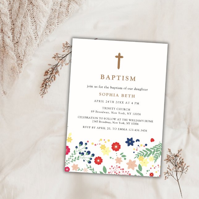 Convite Batismo Cruzado de Pequeno Padrão de Flor Selvagem (Modern Little Wildflower Pattern Cross Baptism Invitation)
