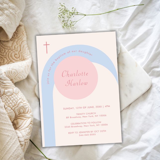 Convite Batismo da cruz azul-rosa-moderna do arco-íris (Modern Pink Blue Beige Boho Arch Cross Baptism Invitation)