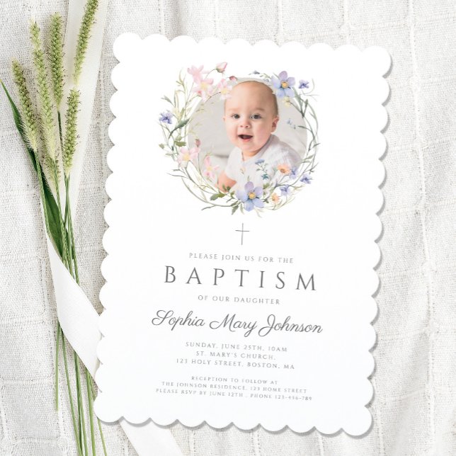 Convite Batismo de Foto de Flores Selvagens Elegantes (Elegant Wildflowers Wreath Photo Baptism Invitation)