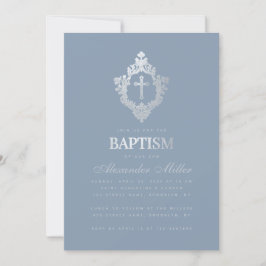 Convite Batismo Dusty Blue Elegante Falso Brasão Prateado 