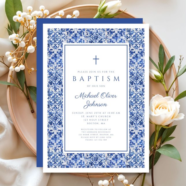 Convite Batismo religioso entre Azulejos Azuis Elegantes   (Elegant Blue Tiles Religious Cross Boy Baptism Invitation)