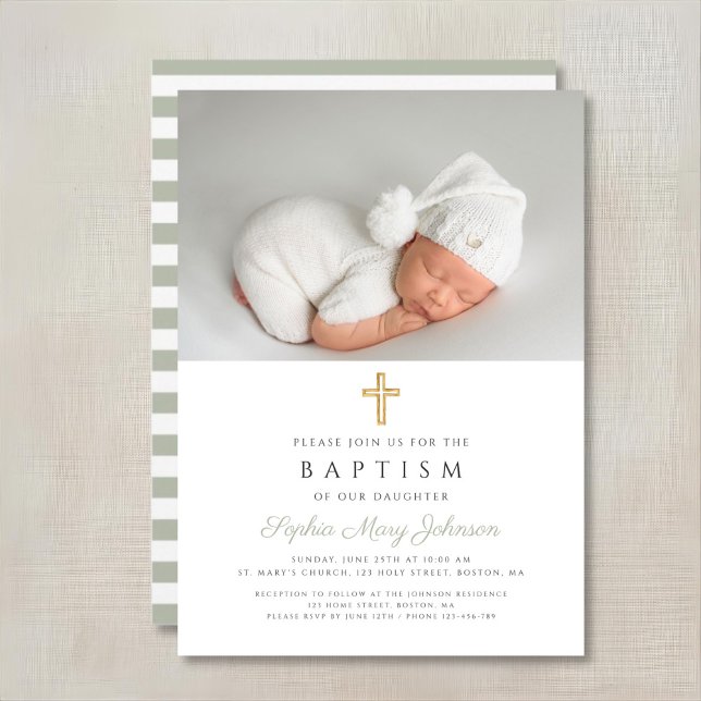 Convite Batismo religioso Verde Sage (Sage Green Religious Cross Stripes Photo Baptism Invitation)