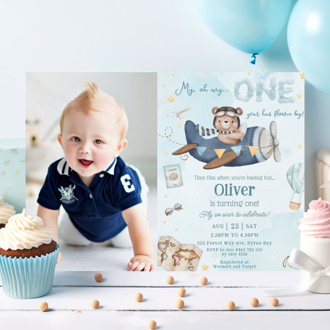 Convite Bear Blue Plane Time Voa Uma Foto De primeiro aniv (cute bear riding a blue plane adventure 1st birthday turning one photo picture invitation card )