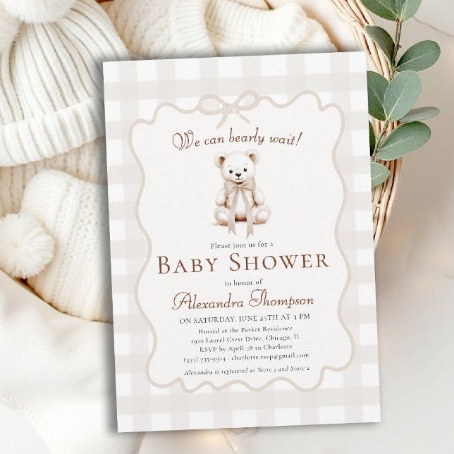 Convite Bearly Wait Teddy Bow Neutral Gingham Baby Shower (bearly wait baby shower invitation traditional classic nursery decor neutral gingham teddy bear bow)