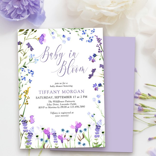 Convite Bebê em Chá de fraldas de flor selvagem roxa de sa (Baby in Bloom Baby Shower Invitation from my Purple Wildflower Collection.
)