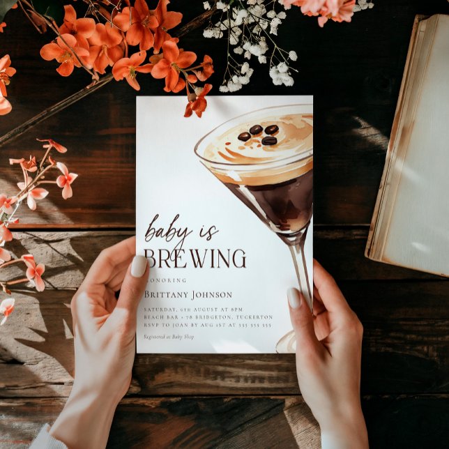 Convite Bebê está criando Chá de fraldas Espresso Martini (Criador carregado)