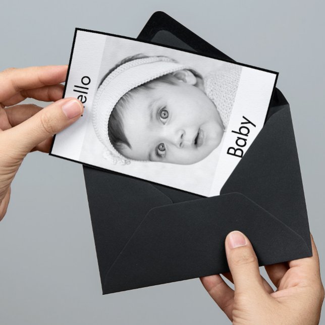 Convite Bebê Nascido Foto Fora Preta Branca Moderna (Criador carregado)