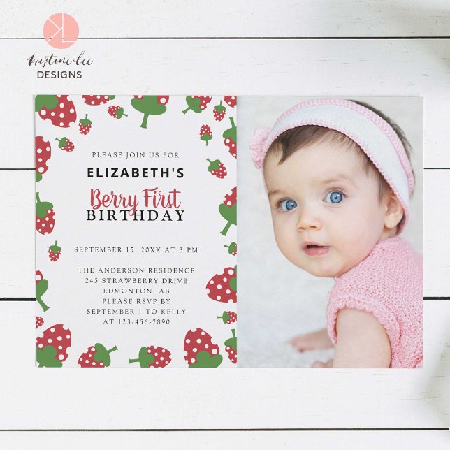 Convite Berry First Birthday Cute Strawberry Foto (Criador carregado)