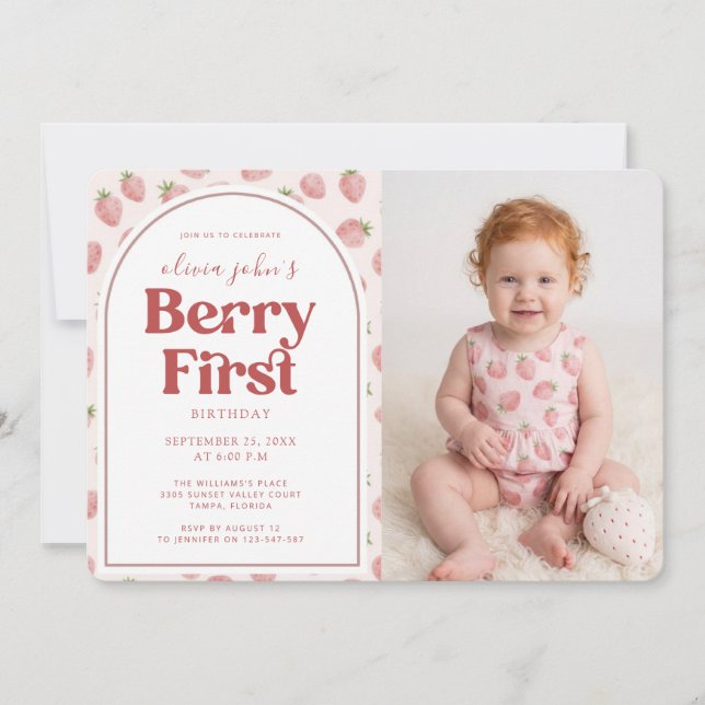 Convite Berry First Birthday Strawberry Baby Girl Photo (Frente)