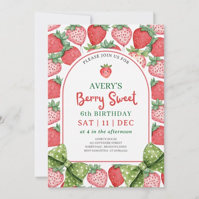 Convite Berry Sweet 6th Birthday Strawberry Invitation (Frente)