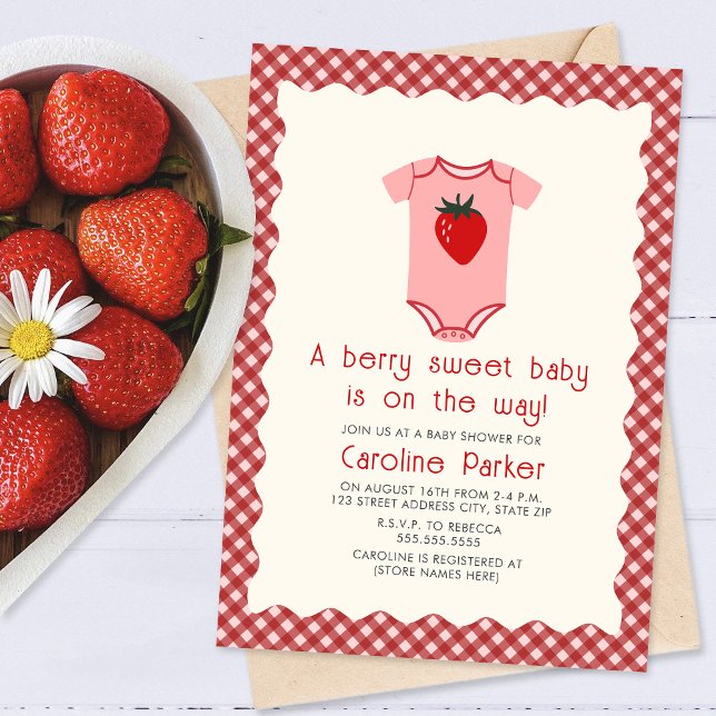 Convite Berry Sweet Baby Strawberry Gingham (Criador carregado)