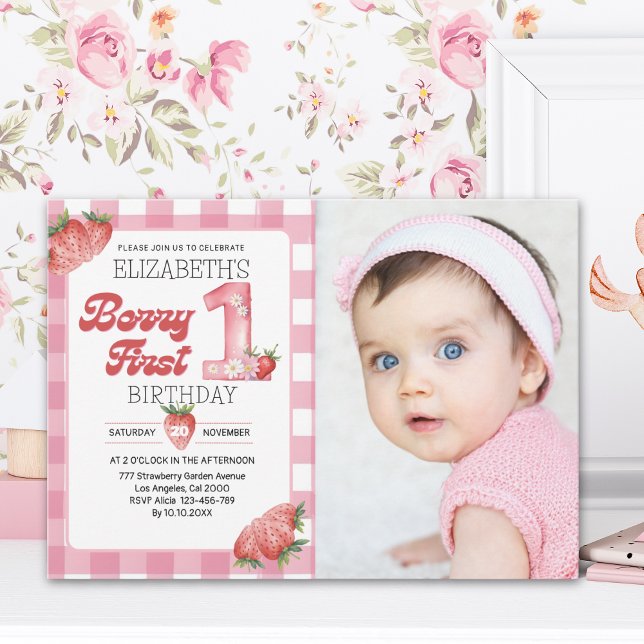 Convite Berry Sweet First Birthday Photo – Straberry party (Criador carregado)