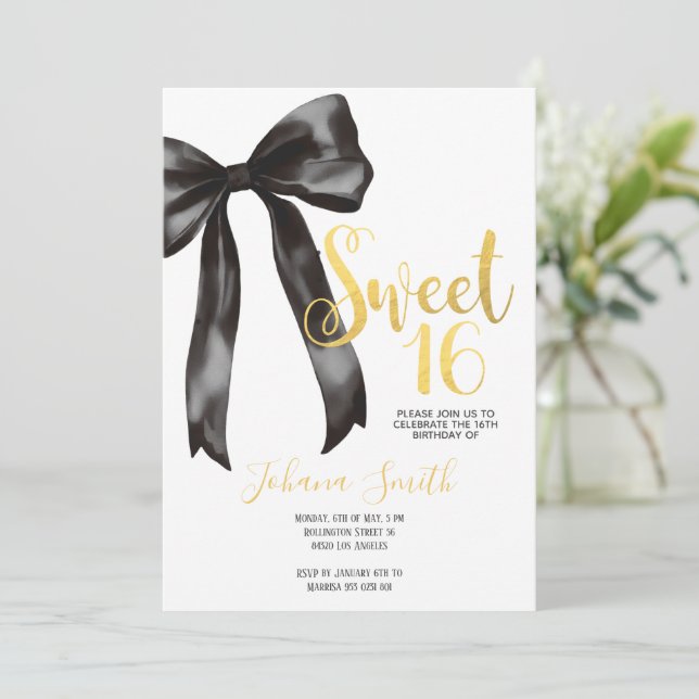 Convite Black Bow Gold Sweet Sixteen Girl Birthday Party (Em pé/Frente)