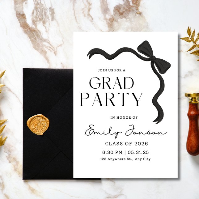Convite Black Bow Graduation Party Elegant Modern Grad  (Criador carregado)