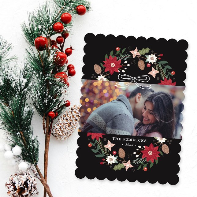 Convite Black Christmas Wreath Floral Holiday Photo Card (Criador carregado)